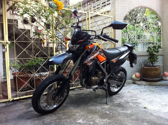 ขออนุญาติขาย Kawasaki D-Tracker 150 ปี 2012 สภาพนางฟ้า ฟรีค่าโอน ขออนุญาติขาย Kawasaki D-Tracker 150 ปี 2012 สภาพนางฟ้า ฟรีค่าโอน