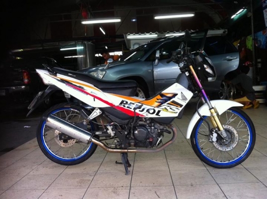 ขออนุญาติขาย Honda Sonic New 125 ปี51 สีขาวมุก โช๊คหน้าแกนรุ้ง ฟรีค่าโอน ขออนุญาติขาย Honda Sonic New 125 ปี51 สีขาวมุก โช๊คหน้าแกนรุ้ง ฟรีค่าโอน