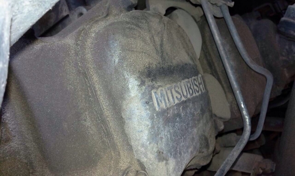 ขายด่วน รถบัสปรับอากาศ 42 ที่นั่ง 6 ล้อ เครื่องยนต์ MITSUBISHI 6M70 - 380 HP วางหลัง ภายในตกแต่งสวยหรู เครื่องเสียงคาราโอเกะครบครัน ช่วงล่างนิ่มนวลนั่งสบาย ยางสภาพดี 70\% พร้อมใช้งาน เอกสารทะเบียนครบพร้อม ราคาต่อรองได้ครับ