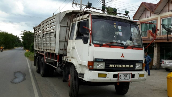 ขาย รถบรรทุก 10 ล้อ ดั้มพ์ Mitsubishi พร้อมใช้งาน ขาย รถบรรทุก 10 ล้อ ดั้มพ์ Mitsubishi พร้อมใช้งาน