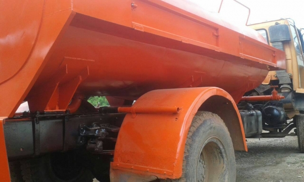 ถังน้ำ ใส่รถบรรทุกในงานทำถนน บรรจุ 6000 ลิตร