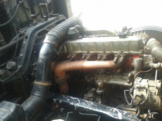 ขายรถ6 ล้อ ติดเครน3ตัน FF3D 195แรง  คัสชีส์ดี เครื่องดี กระบะยาว5.50เมตรครับ