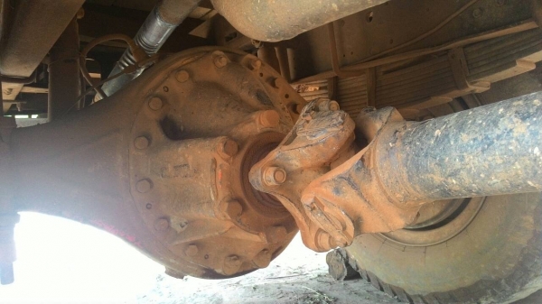 ขายรถ6 ล้อ ติดเครน3ตัน FF3D 195แรง  คัสชีส์ดี เครื่องดี กระบะยาว5.50เมตรครับ