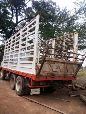 KT 920 เครื่อง 168 แรง เพลาเดียว เบรคลมดัน ยาว 6 เมตร ขายตามสภาพครับ รถสวย