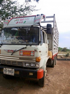 KT 920 เครื่อง 168 แรง เพลาเดียว เบรคลมดัน ยาว 6 เมตร ขายตามสภาพครับ รถสวย