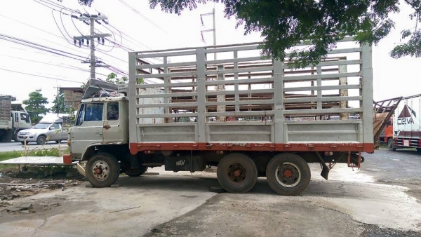 KT 920 เครื่อง 168 แรง เพลาเดียว เบรคลมดัน ยาว 6 เมตร ขายตามสภาพครับ รถสวย