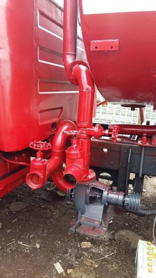 รถสิบล้อ อิซูสุ 1 เพลา เครื่อง 165 แรง ทำสีใหม่ พร้อมติดถัง 12000 ลิตร มีเล่มทะเบียน พร้อมใช้งาน