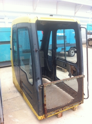 PC60-7 ถึงไทยแล้วครับ ใครหาอยู่ติดต่อมาได้เลยครับ PC60-7 ถึงไทยแล้วครับ ใครหาอยู่ติดต่อมาได้เลยครับ