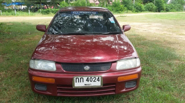 รถเก๋งมาสด้า