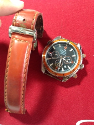 ขาย นาฬิกา OMEGA รุ่นพิเศษ สภาพสวย แต่ต้องซื้อสายหนังใหม่ ถูกๆไปเลย