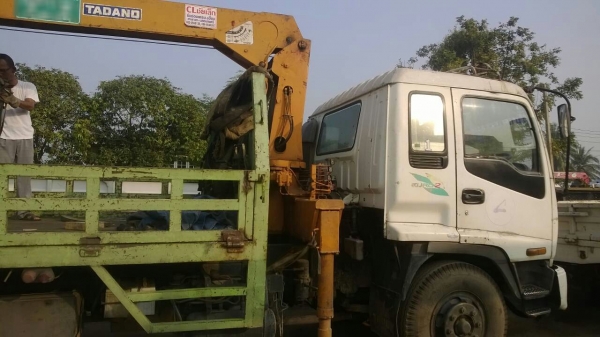 ขาย10ล้อ 1เพลา ประกอบ เครื่อง200แรง ติดเครน5ตัน4ปอก .tadano superZ 504  เครื่องดีพึ่งเปลี่ยนเครื่องและเกียร์ใหม่ คัสชีส์สวย พร้อมใช้ครับ