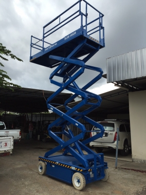 ขายด่วนรถกระเช้า ( X-LIFT ) ยี่ห้อ SKY JACK ของประเทศแคนดา ยกสูง 8 เมตร