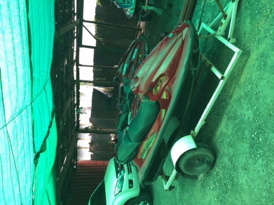 ขายJetski Yamaha XL700 ปี04 แถมบอดี้เปล่า XLปี01 อีกลำฟรีๆ แถมเทเลอร์ให้อีกด้วย ราคาถูกๆครับ