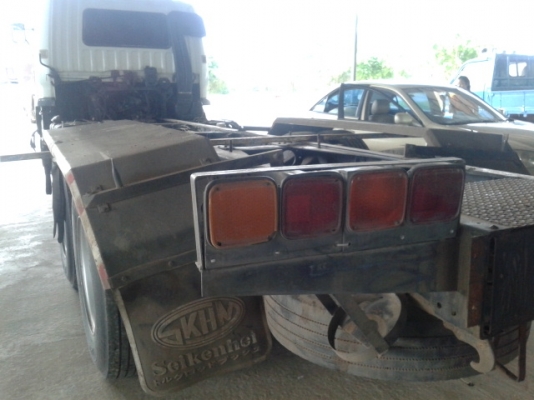 ขาย10ล้อหัวคัสชีส์เพลาเดียว 225แรงยูโร2 เครื่องดีคัสชีส์ สวยครับ