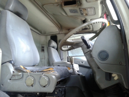 ขาย10ล้อหัวคัสชีส์เพลาเดียว 225แรงยูโร2 เครื่องดีคัสชีส์ สวยครับ