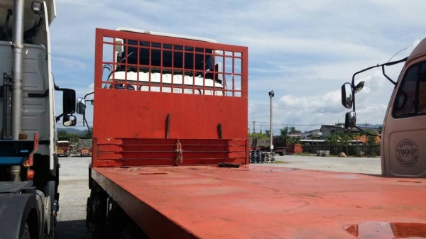 10 ล้อเพลาเดียว 230 แรง พื้นเรียบ ISUZU แม็คโหลดปี 2552 10 ล้อเพลาเดียว 230 แรง พื้นเรียบ ISUZU แม็คโหลดปี 2552