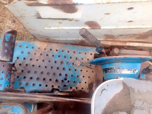 **285,000 บ.ต่อรอง// รถไถ1เพลา FORD 6610 เสื้อลาย **ขาย FORD 6610 เสื้อลาย รถไถ1เพลา ราคาเบาๆ TRACTOR FORD 6610 เสื้อลาย ไอดีกลม เพลาเดียว เครื่องเดิม แน่นดี ปั้มดี แรงดี สตาร์ทติดง่าย เกียร์ดี ไม่หลุด ช่วงล่างดี ยังแน่น ท้ายดี ยังคล่องตัวดี ครับ ระบบไฮดร