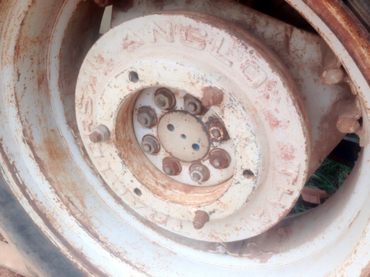 **285,000 บ.ต่อรอง// รถไถ1เพลา FORD 6610 เสื้อลาย **ขาย FORD 6610 เสื้อลาย รถไถ1เพลา ราคาเบาๆ TRACTOR FORD 6610 เสื้อลาย ไอดีกลม เพลาเดียว เครื่องเดิม แน่นดี ปั้มดี แรงดี สตาร์ทติดง่าย เกียร์ดี ไม่หลุด ช่วงล่างดี ยังแน่น ท้ายดี ยังคล่องตัวดี ครับ ระบบไฮดร