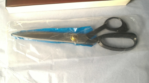 กรรไกรตัดผ้าอย่างดีขนาด 240 มม.