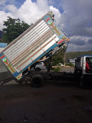 ขายหกล้อดั้มเกษตรNPR70 เครื่่อง4HE1เทอร์โบ135แรงม้า พาวเวอร์ แอร์เย็น กระจกไฟฟ้า หกเกียร์เดินหน้า กระบะมิเนียม รถสวยพร้อมใช้ ทะเบียนพร้อมโอน