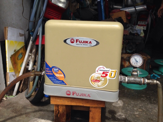 ขายปั้มน้ำอัตโนมัติแรงดันคงที่ Fujika 150W สภาพสวย วิ่งนิ่ม ตรวจเช็คแรงดันเรียบร้อย ไม่มีรั่วซึม พร้อมใช้งาน