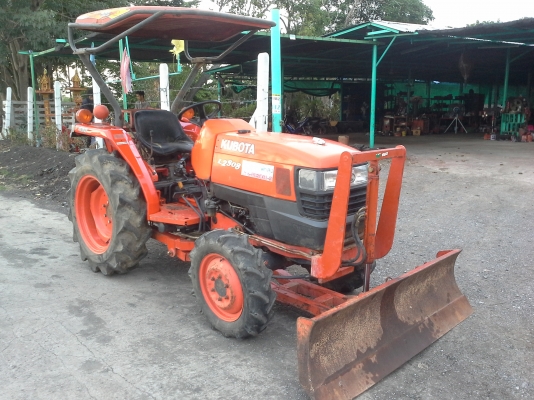 ขายครับ2808สภาพเดิมๆรถสวยมากครับพร้อมใช้สำหรับท่านที่ต้องกานเดิมๆสวยๆ