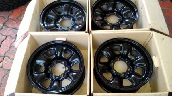 ขายล้อเหล็ก วีโก้ 7 x 16 ET ลบ 10 ขายล้อเหล็ก วีโก้ 7 x 16 ET ลบ 10