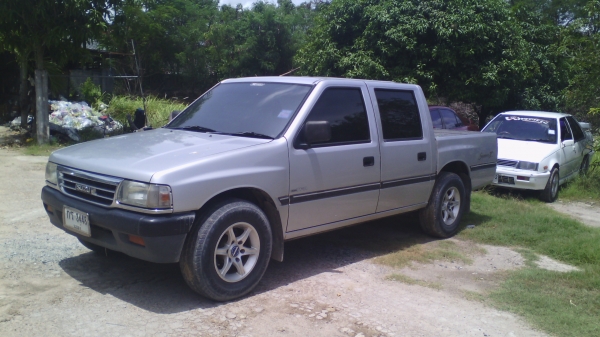 ประกาศขายรถกะบะ 4 ประตู สภาพพร้อมใช้ เอกสารพร้อมโอนครับ