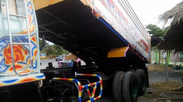 ขายสิบล้ออีซูซุ เครื่อง210 แรงม้า