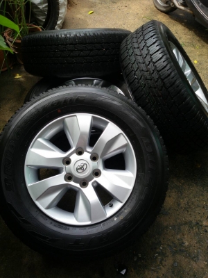 ล้อ REVO ขอบ 17 พร้อมยาง 265 65 17 ฺbridgestone ปี 15 ชุดล่ะ 26,500