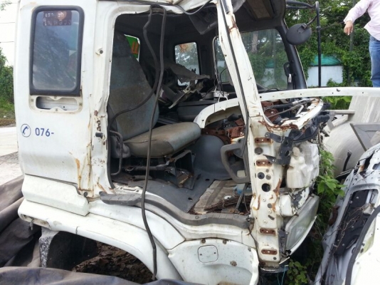 ขายหัวรถ อีซูซุ 10 ล้อ FXZ 270 แรงม้า. ปี 50  ( ยูโรทู. )    สนใจติดต่อ  081 - 6079515