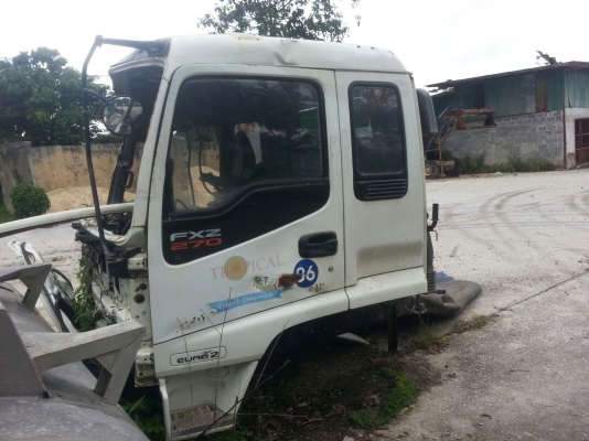 ขายหัวรถ อีซูซุ 10 ล้อ FXZ 270 แรงม้า. ปี 50  ( ยูโรทู. )    สนใจติดต่อ  081 - 6079515