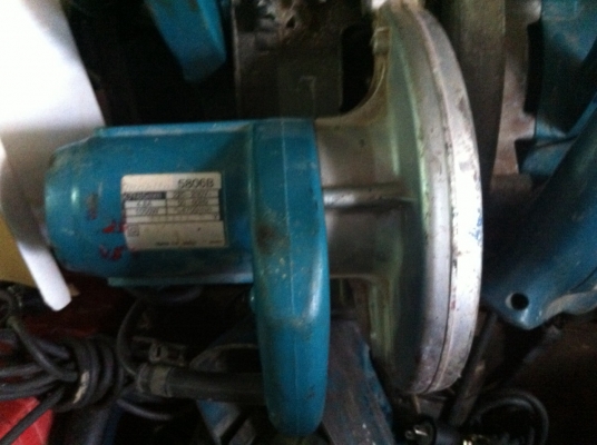 ขาย !! เลื่อย7" มากีต้า รุ่น5806b. ของแท้ สภาพสวยๆ พร้อมใช้งาน