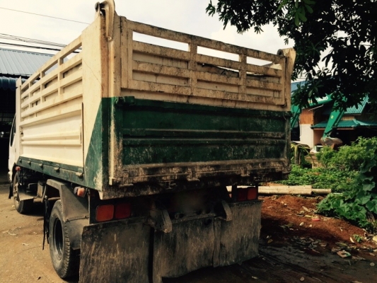 รถอีซุซุ 6 ล้อดั้ม NQR 150 แรงม้า  ปี 50.    สนใจติดต่อ  081 - 6079515