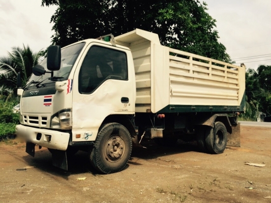 รถอีซุซุ 6 ล้อดั้ม NQR 150 แรงม้า  ปี 50.    สนใจติดต่อ  081 - 6079515