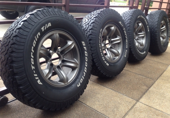 ล้อแท้ Isuzu ขอบ16พร้อมยาง BF goodrich 265 75 16
