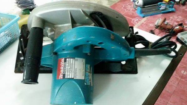 เลื่อยวงเดือน Makita N5900B ( ชาติ ลำพูน ) เลื่อยวงเดือน Makita N5900B ( ชาติ ลำพูน )