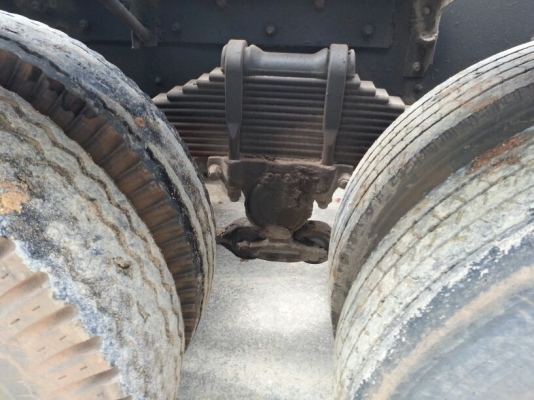 รถอีซูซุ 10 ล้อ หัวลาก 240 แรงม้า. ปี 37.      สนใจติดต่อ  081 - 6079515