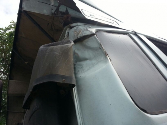 รถอีซูซุ 10 ล้อ หัวลาก 240 แรงม้า. ปี 37.      สนใจติดต่อ  081 - 6079515