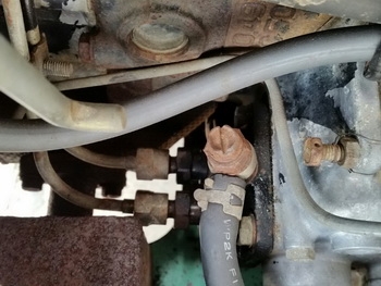 รถขุด แบคโฮจิ๋ว พร้อมหัวเจาะ แย๊กปูน HANIX-HO8 เครื่องดีเชล 2 สูบ เหมาะงานขุด เจาะ รื้อถอน ในที่แคบ