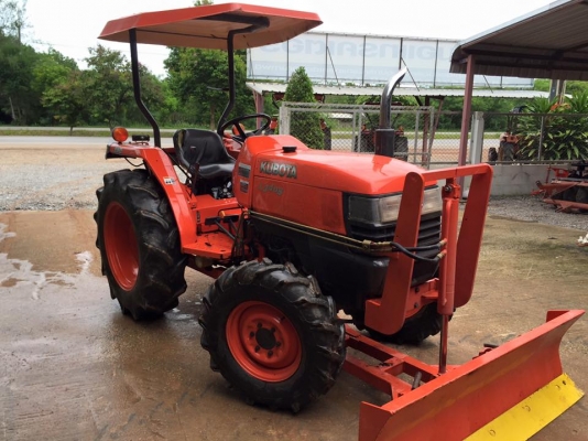 ขายรถไถKubota L3408 (4WD) พร้อมใบมีดหน้า รถพร้อมใช้งาน