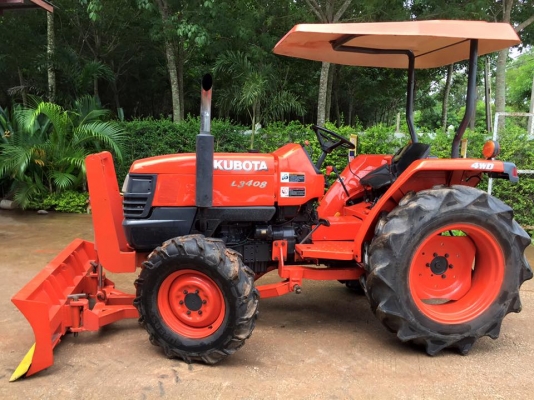 ขายรถไถKubota L3408 (4WD) พร้อมใบมีดหน้า รถพร้อมใช้งาน ขายรถไถKubota L3408 (4WD) พร้อมใบมีดหน้า รถพร้อมใช้งาน