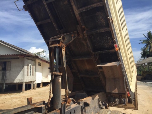 6 ล้อดั้ม 210 แรง FRR90H9TK-0001630 ไมล์ 174000 กิโล รถสวยสภาพดี 6 ล้อดั้ม 210 แรง FRR90H9TK-0001630 ไมล์ 174000 กิโล รถสวยสภาพดี