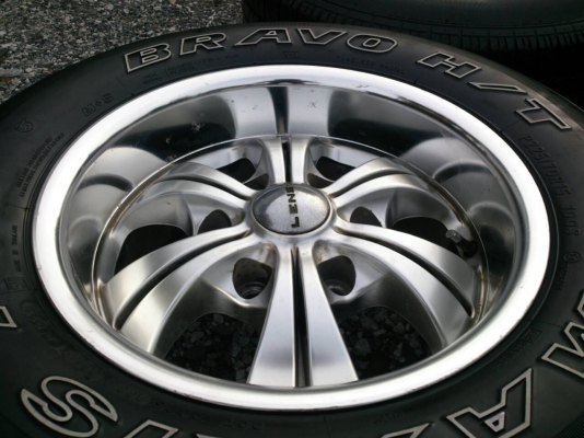 ขายแม็ก LENSO 6รูขอบ15 พร้อมยางMAXXIS 225/70R15 ยางปี12 ดอกยางหนาๆสวยๆ จำนวน 1 ชุด