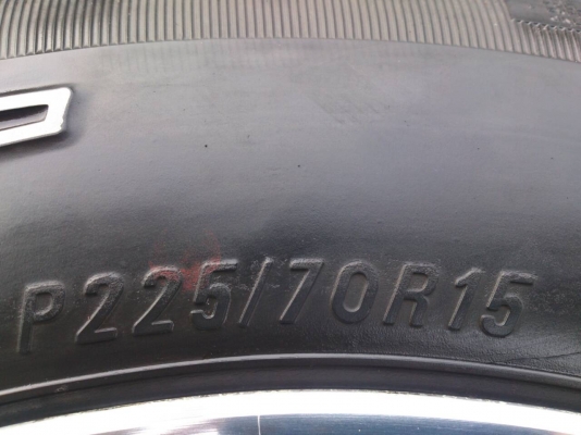 ขายแม็ก LENSO 6รูขอบ15 พร้อมยางMAXXIS 225/70R15 ยางปี12 ดอกยางหนาๆสวยๆ จำนวน 1 ชุด