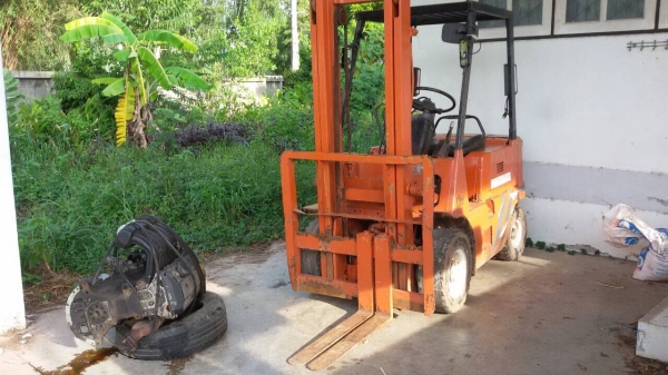 ขาย65,000บาท))รถยก มิตซูบิชิ 1.5ตัน. กะบอกคู่ เสาสูง3เมตร เครื่องเบนชิล