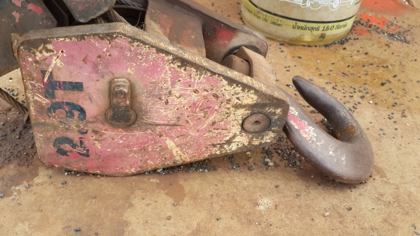 ขายเครน5เหลี่ยมขนาด3ตันถูกถูกจ้า