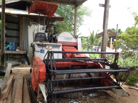 ขายรถเกี่ยว DC60 พลัส กระสอบพร้อมเทรลเลอร์ รถสวยสภาพดี