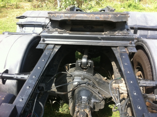 ขาย ISUZU หัวลาก 10 ล้อ GXZ 320 แรง รถปี 48 ยูโรทู