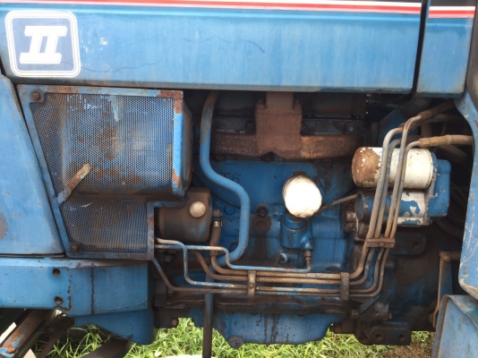 ขายรถไถ FORD 7710 สภาพดีครับ